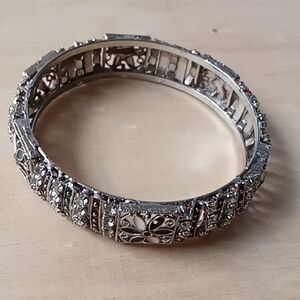 Elegant Silver Bracelet with Intricate Detailing